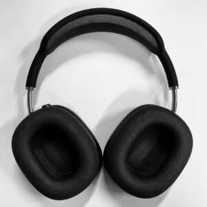 wireless over ear bluetooth headphones fully compatible with ios system, premium edition without active noise cancellation.