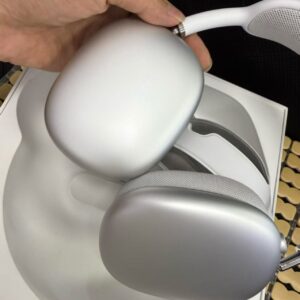 wireless over ear bluetooth headphones fully compatible with ios system, premium edition without active noise cancellation.