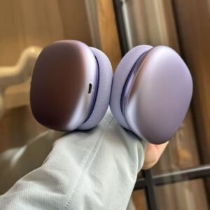 wireless over ear bluetooth headphones fully compatible with ios system, premium edition without active noise cancellation.