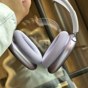 wireless over ear bluetooth headphones fully compatible with ios system, premium edition without active noise cancellation.
